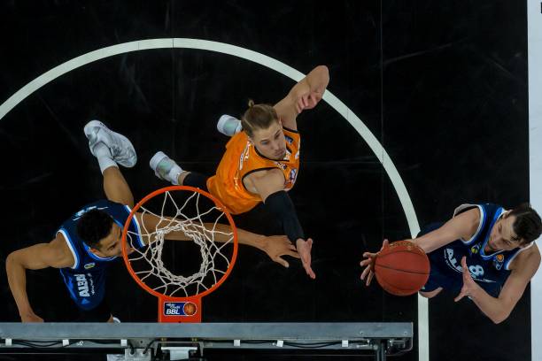 手中路防线 手中路防线