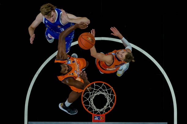 禁赛或罚款 禁赛或罚款