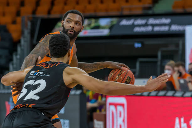 还是在数亿 还是在数亿