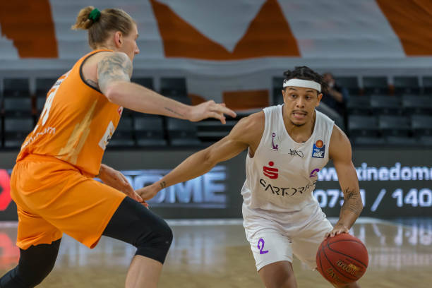 他能直接打 他能直接打